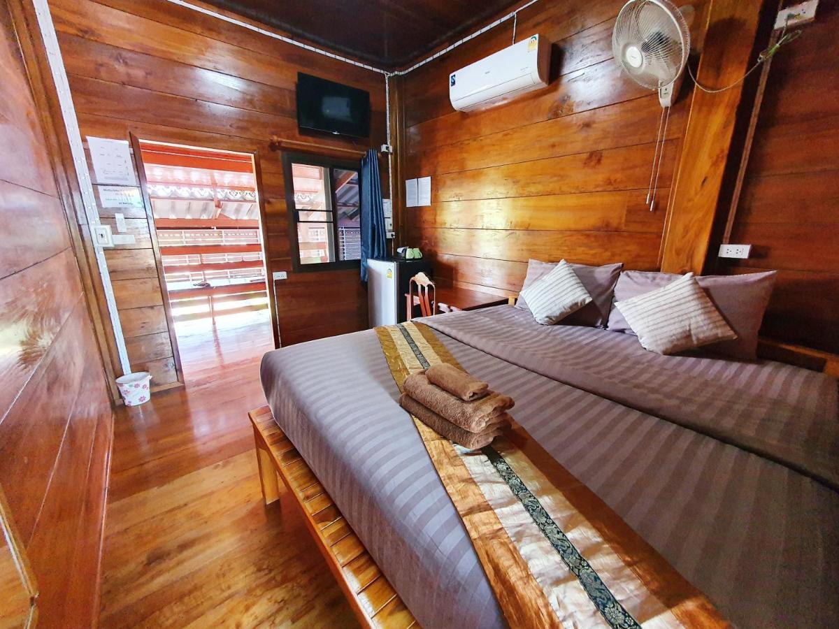 Perfect Resort And Motorbike & Bicycle For Rents Sukhothai Bagian luar foto