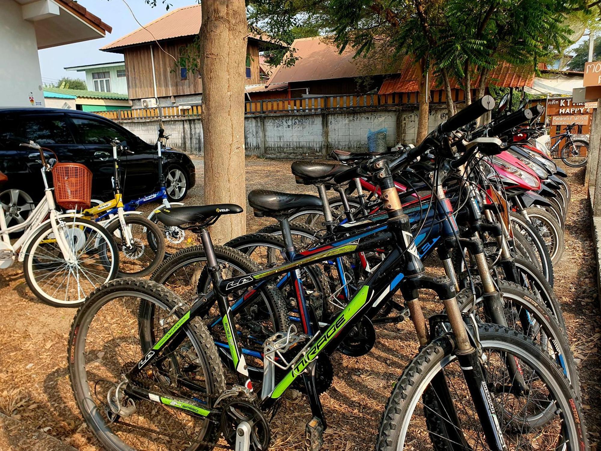 Perfect Resort And Motorbike & Bicycle For Rents Sukhothai Bagian luar foto