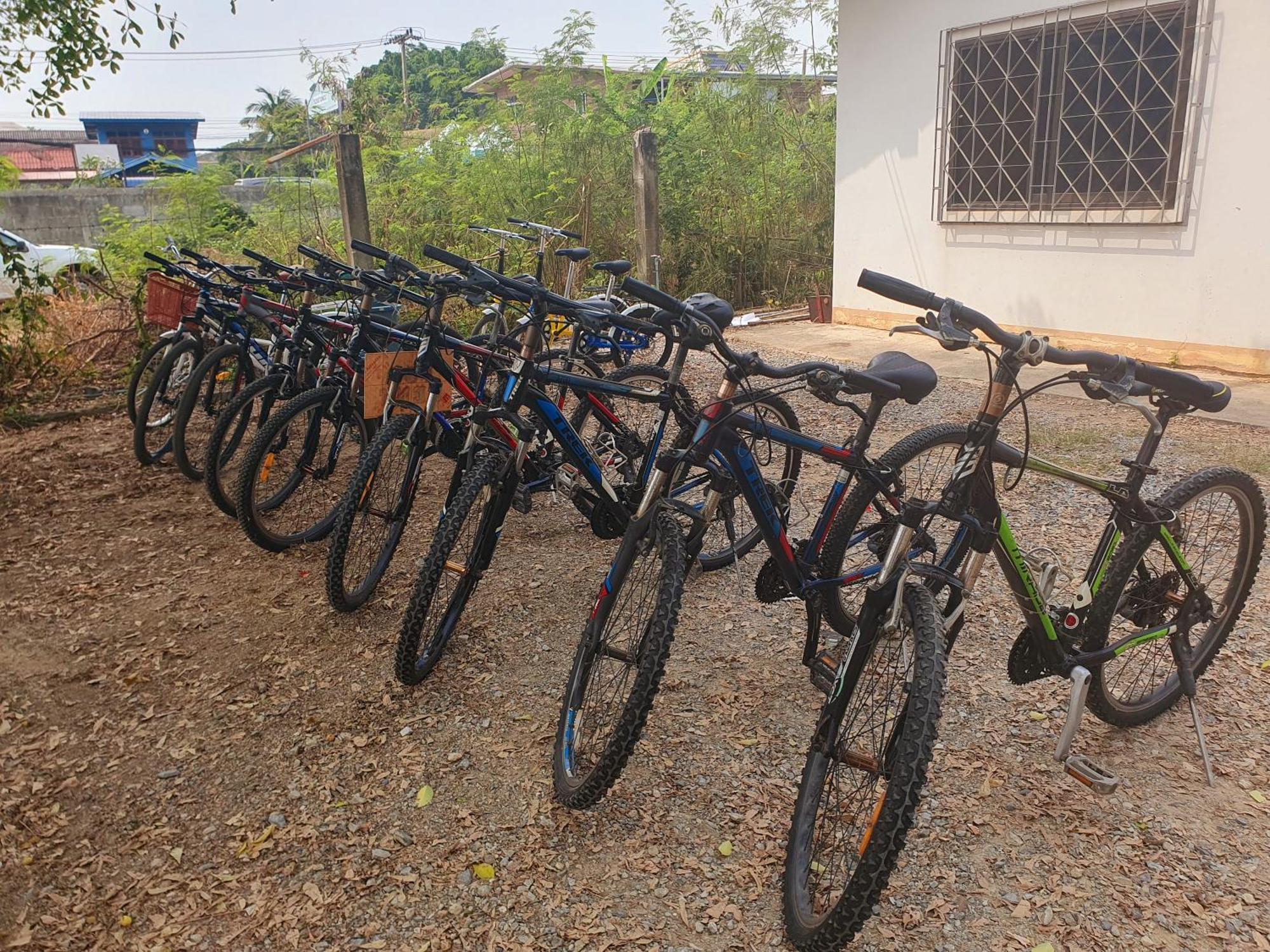 Perfect Resort And Motorbike & Bicycle For Rents Sukhothai Bagian luar foto