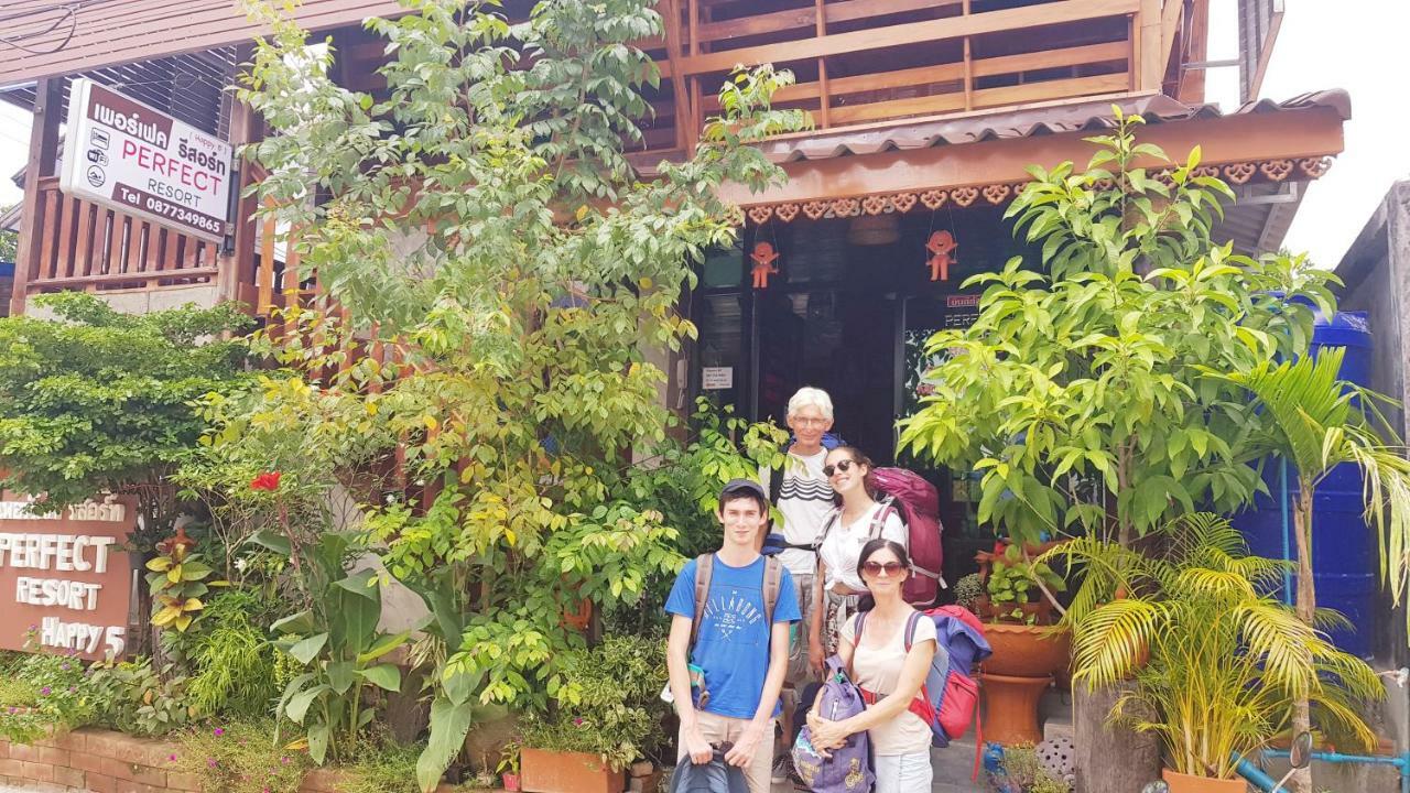 Perfect Resort And Motorbike & Bicycle For Rents Sukhothai Bagian luar foto